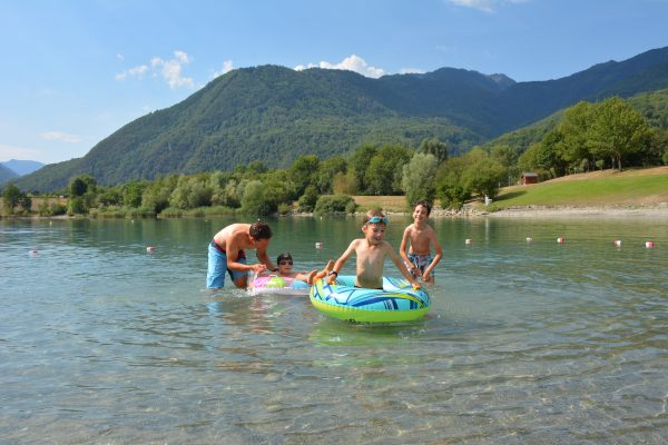 Baignade lac des hurtières