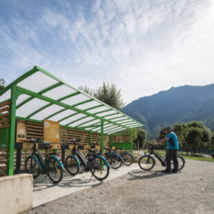 Borne vélo electrique - Photo Alban Pernet