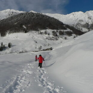 Randonnée en raquettes à Montsapey