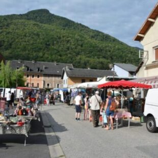 Marché d'Aiguebelle